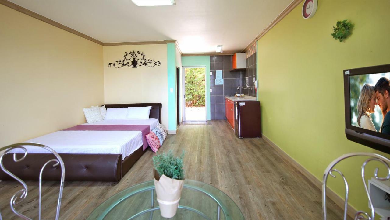Tongyeong Paper Island Pension Ngoại thất bức ảnh