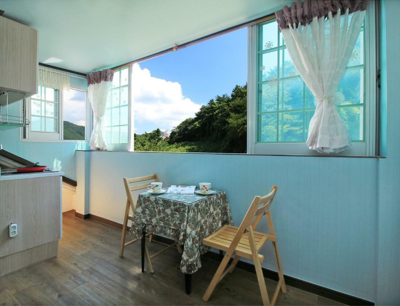 Tongyeong Paper Island Pension Ngoại thất bức ảnh